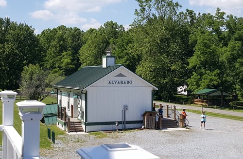 Abingdon Apartment | Apartment Directly ON The Virginia Creeper Trail !