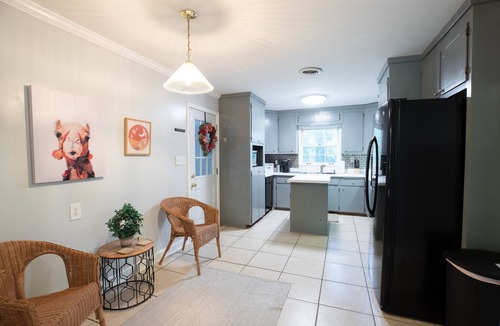 Sugar Hill House | Apartment Ranch Home special rate - sleeps 6