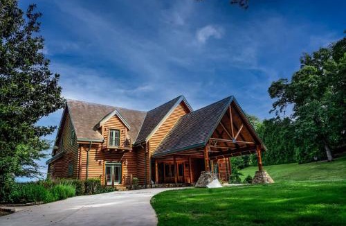Banks County House | Apple Pie Lodge - Modern Luxury