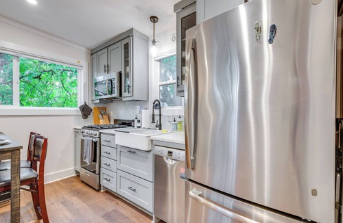 Old Fourth Ward Apartment | Apt Steps to Atlanta Beltline, Near Int’l Soccer!