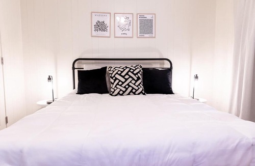 Covington Apartment | Artist's Bungalow - 1/2 mi from Covington Square