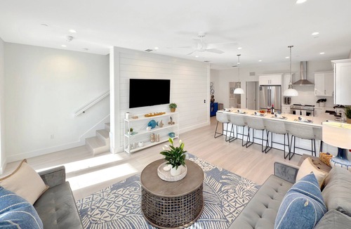 Islamorada House | At The Sandbar: Partial Ocean View, Htd Pool, Free Dockage, GameRoom, EV Charger