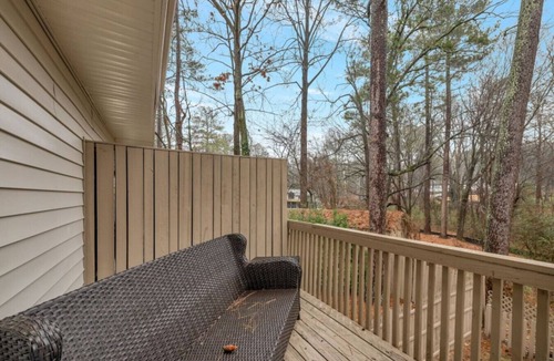 Woodstock Villa | ATH - Downtown Woodstock Luxury - Walk to Cherokee Amphitheater (1/4 mile) 3 Bedroom