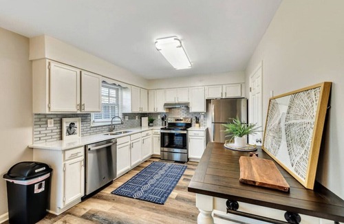 Marietta Villa | ATH-Marietta/Smyrna- 3BR- Pet Friendly (271timber)
