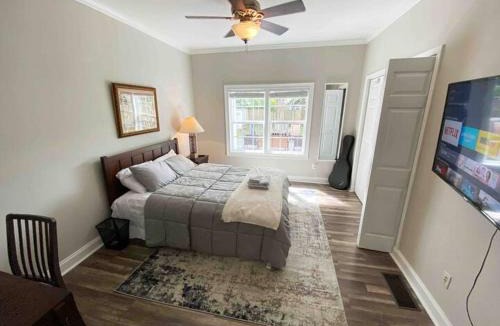 Old Fourth Ward House | Atlanta Lounge in Midtown