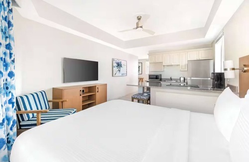 Bostroms Hotel | Atlantic Ocean Studio w/Kitchen & Pools Access l Near Daytona Speedway