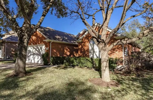 Cedar Park House | Autumn Fire
