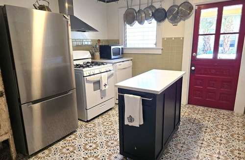 Faubourg Marigny Hotel | B &W Courtyards Inn - Private reservation for 6 rooms