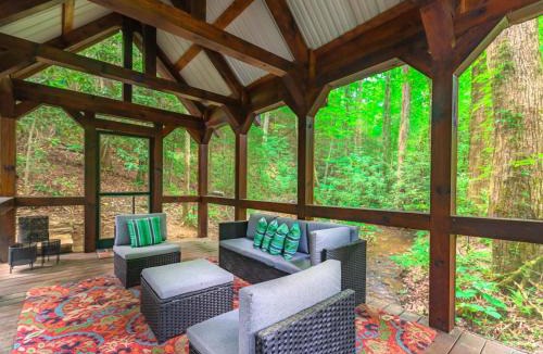 Foxfire Estates House | Babbling Brook