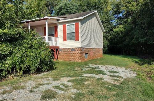 Milton House | Backwoods Milton House 3BR&2bath