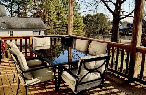 Flowery Branch Apartment | Backyard Bliss Retreat - Apartment with private entrance and beautiful views