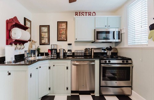Grandview Heights House | Bahama Breeze Bungalow Hidden Gem Bungalow Htd Pool and BBQ