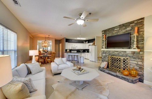 Clayton Condo | Balcony & Golf Course View! Condo at Kingwood