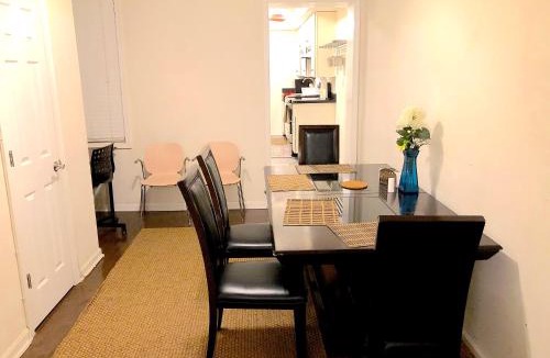 Upper Fells Point House | Baltimore Classic - Entire House By Fells Point, Inner Harbor, Johns Hopkins