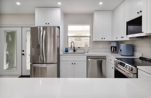 Saint Cloud House | Basketball + Firepit + 20mi to Disney + in dwtn!