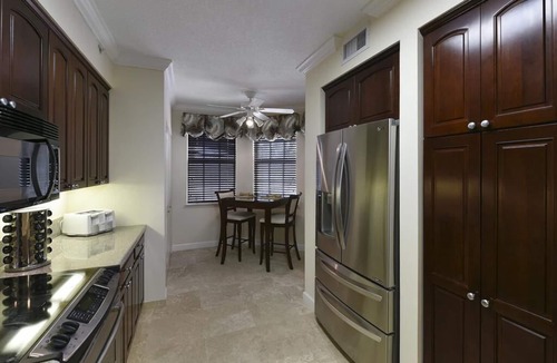 Islamorada Condo | Bay Harbour A-101 in Islamorada: Stunning 3BR condo with waterfront views.