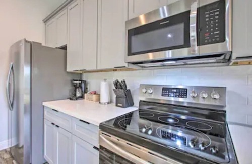 Shoreline Park House | Bay St Louis Water Front Home w/Private Pool + Boat Dock