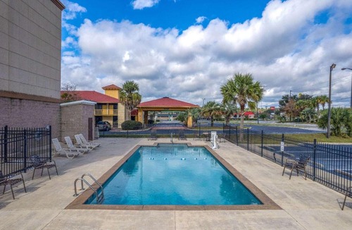 Fleming Hotel | Baymont by Wyndham Savannah I-95