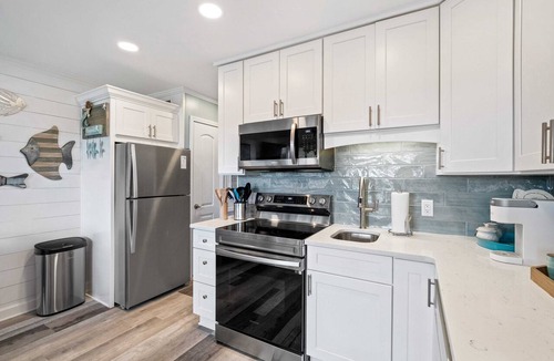 Folly Field Condo | Beach Bliss 4U - Oceanfront Resort - Beachy Beautiful Condo w/Views - OV A311