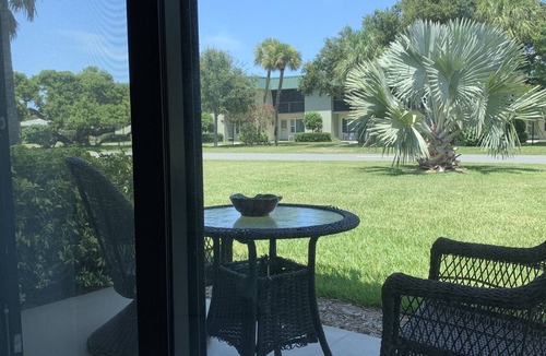 Central Beach Condo | Beach condo a block away from the Beach, Boardwalk, and Jaycee Park.