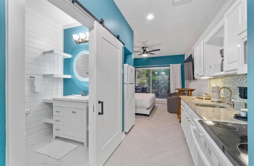 Rosemary Beach Condo | Beach Happy 100-steps to beach-Sleeps 2