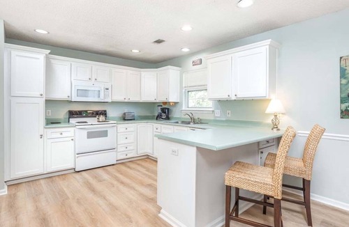 Tybee Island House | Beach Song | Pet Friendly, 3 Blocks to the Beach!
