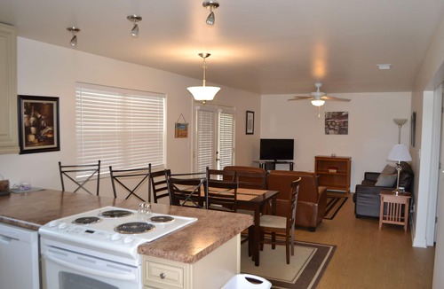 Bahama Beach Apartment | BEACHF RONT PRIVATE COTTAGE, ENTIRE UPPER FLOOR, LOW RISE BUILDING, 2 BD 2 BA