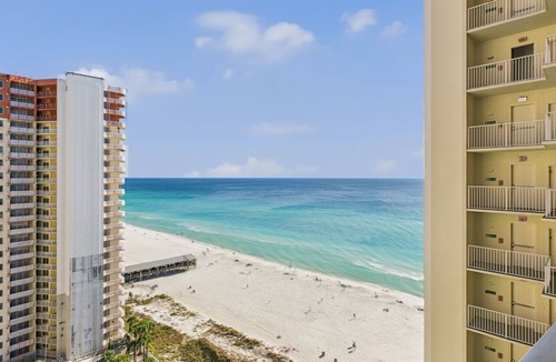 Panama City Beach Condo | Beachfront Bliss 1606-Gulf Views-Sleeps 4