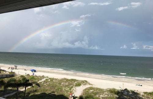 Indian Rocks Beach Condo | Beachfront Condo w/breathtaking full ocean & pool views, Top Flr, Small complex