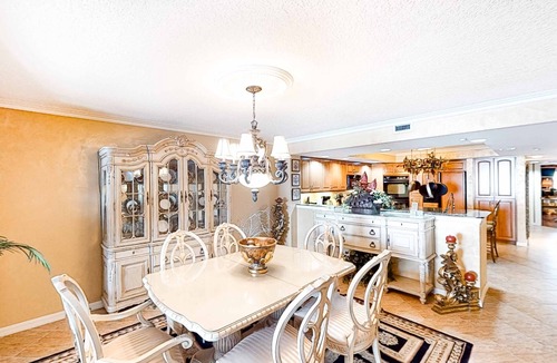 Redington Beach Condo | Beachfront condo w Gulf views balcony washer dryer central AC shared pools