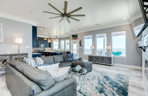San Luis House | Beachfront Luxury Retreat – Oceanfront, Family & Pet-Friendly Paradise