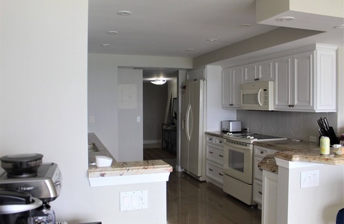 Lauderdale-by-the-Sea Condo | Beachfront Luxury Condo