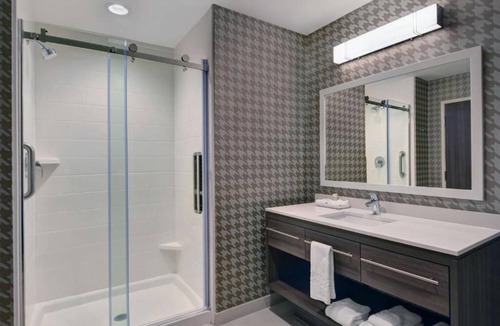 Upper Grand Lagoon Hotel | Beachside Suite | Gym & Pool Access | Free Breakfast Included