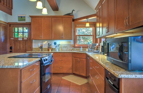 Gerton House | Bearwallow Cottage | Mountain Cottage with Hiking, Biking, and Views!