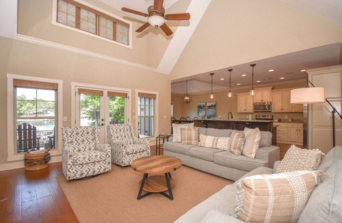 Curry Point House | Beau Lac by Lake Martin Vibe