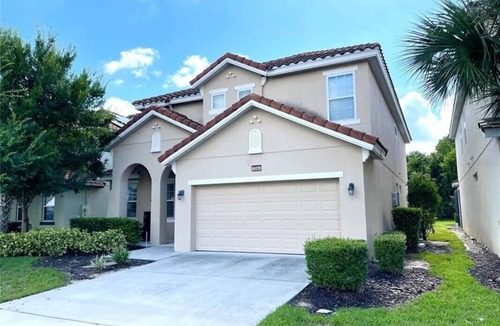 Sunridge Woods House | Beautiful 6BR Vacation Home with Pool and Hot Tub!