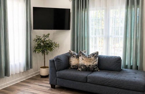 East County Civic Group Apartment | Beautiful and Modern Apartment