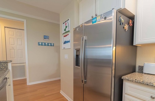 Palm Island Villa | Beautiful Beach Front Condo Impressive View Only Steps to the Beach! GV3922
