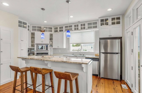 Beachwalk House | Beautiful Beachfront House With Amazing Views!