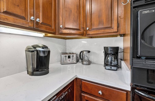 King City House | Beautiful home in the Pier Village! Close to Beach, Room for Everyone!