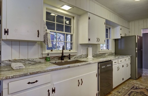 Cashiers Cottage | Beautiful High Hampton-Charming 5-bedroom cottage
