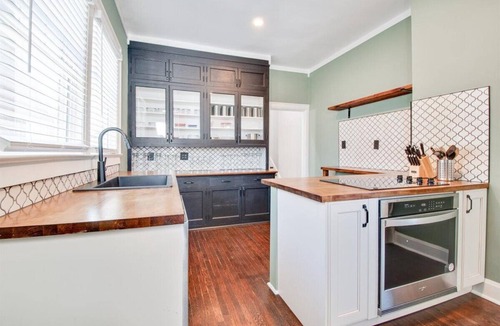 Hamilton House | Beautiful Historic Henry Jacoby Residence