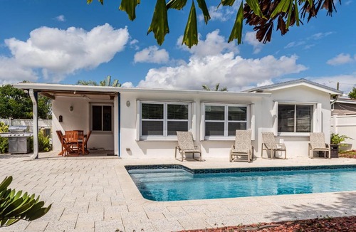North Andrews Gardens House | Beautiful Home with Pool close to Wilton Manors