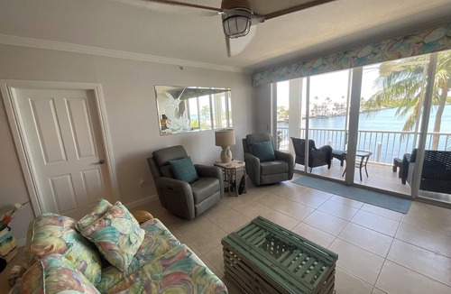 Islamorada Condo | Beautiful 'Keysey' Condo in Bay Harbour Gated Community 26-0169