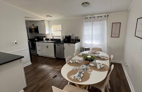 New Site House | Beautiful Lake House- Cozy and Peaceful place.
