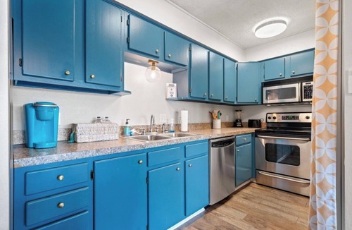 Rockwell Condo | Beautiful lakefront condo with great views, pool, Wi-Fi, & full kitchen!