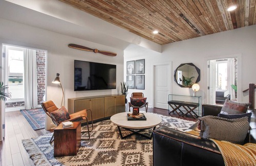 Historic District - North Condo | Beautiful Luxury Condo in Downtown Savannah