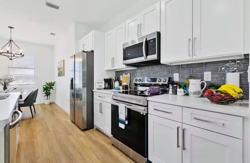 Port Charlotte House | Beautiful, modern and new Home