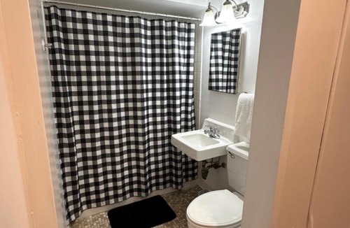 Gadsden Apartment | Beautiful renovated Studio Apartment in Gadsden AL