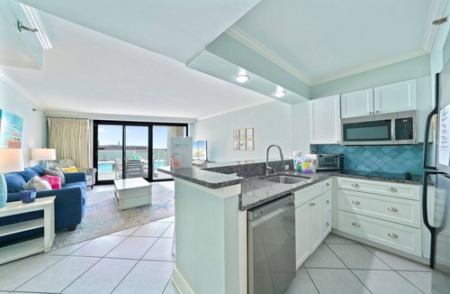Sandestin Condo | Beautiful Sandestin Beachfront condo with brand new pool!